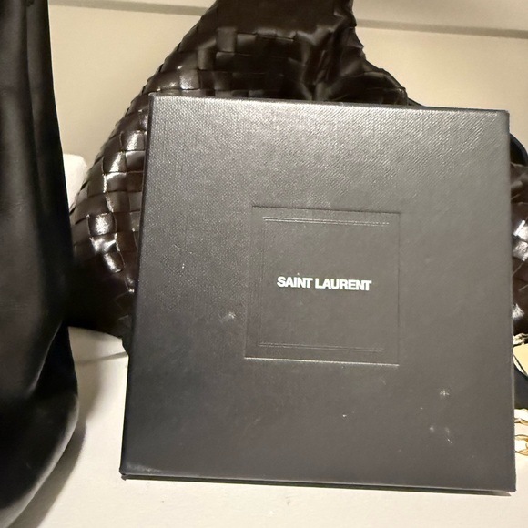 Yves Saint Laurent Cream Quilted Crossbody Bag - Picture 5 of 5